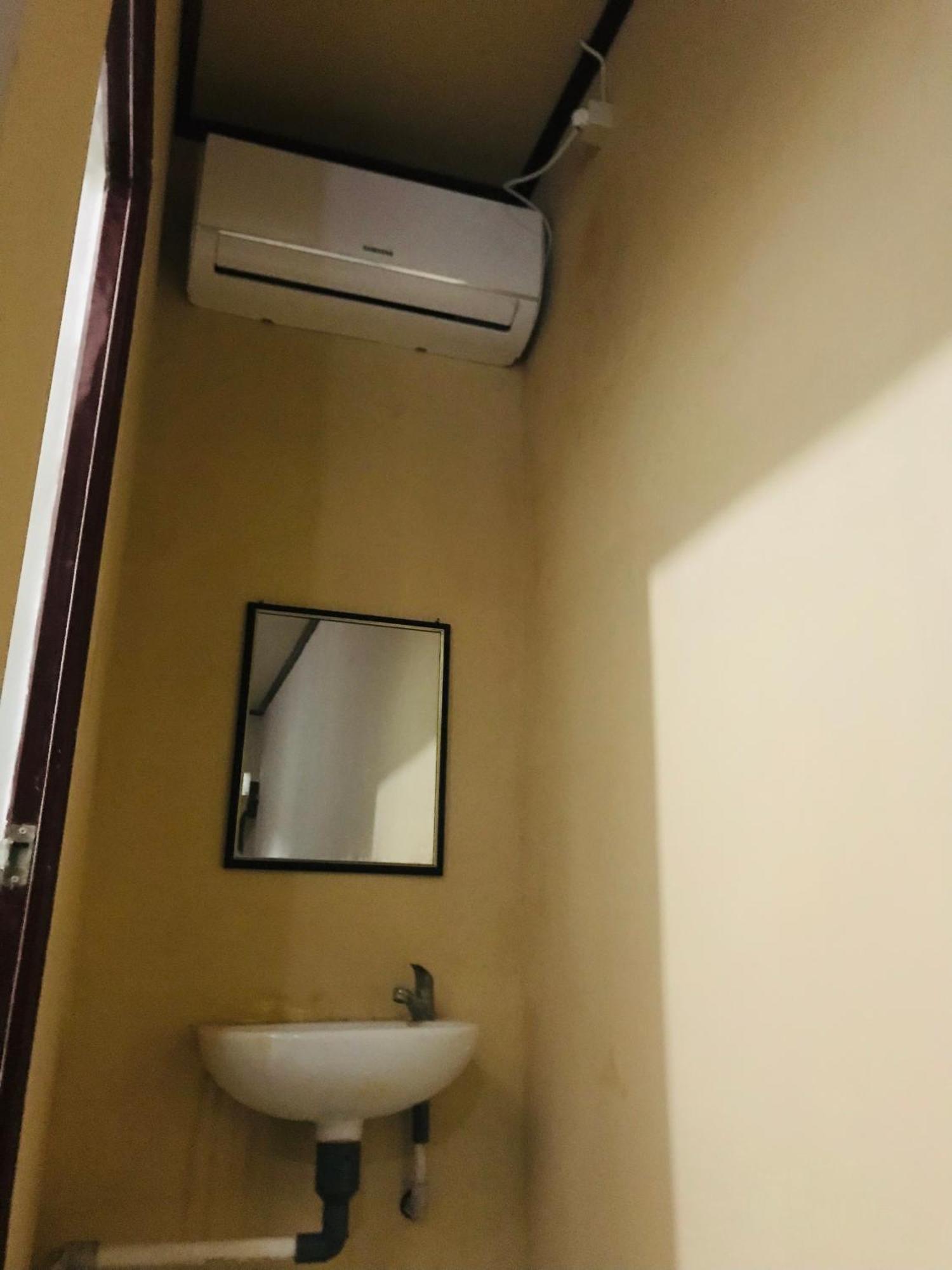Kampung Homestay Kuta  Экстерьер фото
